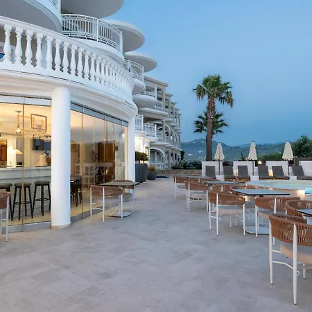 Aparthotel Arkadia 4*