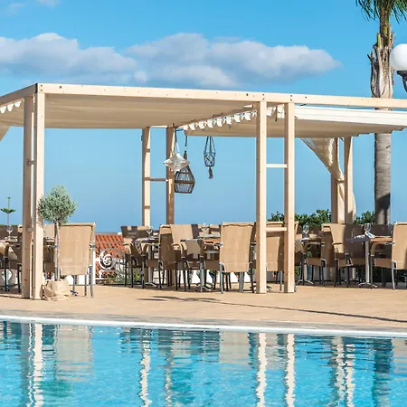 Arkadia Apartahotel Kypseli