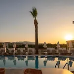 Arkadia Κυψέλη