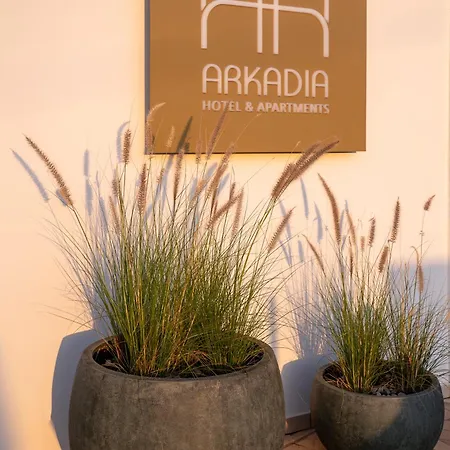 アパートホテル Arkadia 4*