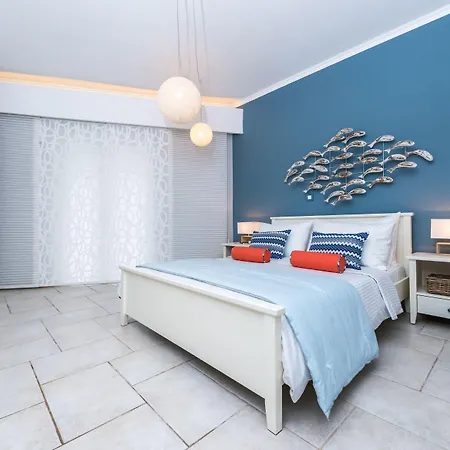 Arkadia Aparthotel 4*