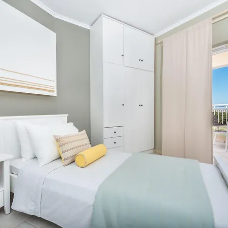 アパートホテル Arkadia Kypseli